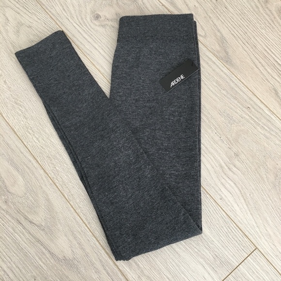 Leggings ( NWT ) - Picture 1 of 4